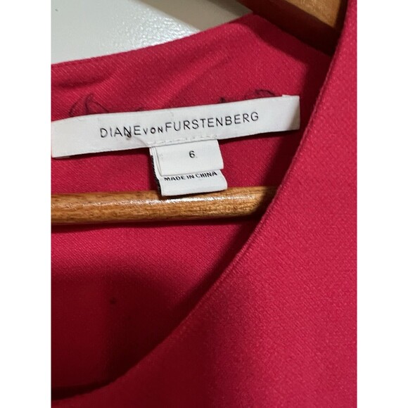 DVF Diane von Furstenburg  Capreena Mini Dress Size 6 Berry Red Sleeveless Shift - Picture 3 of 10